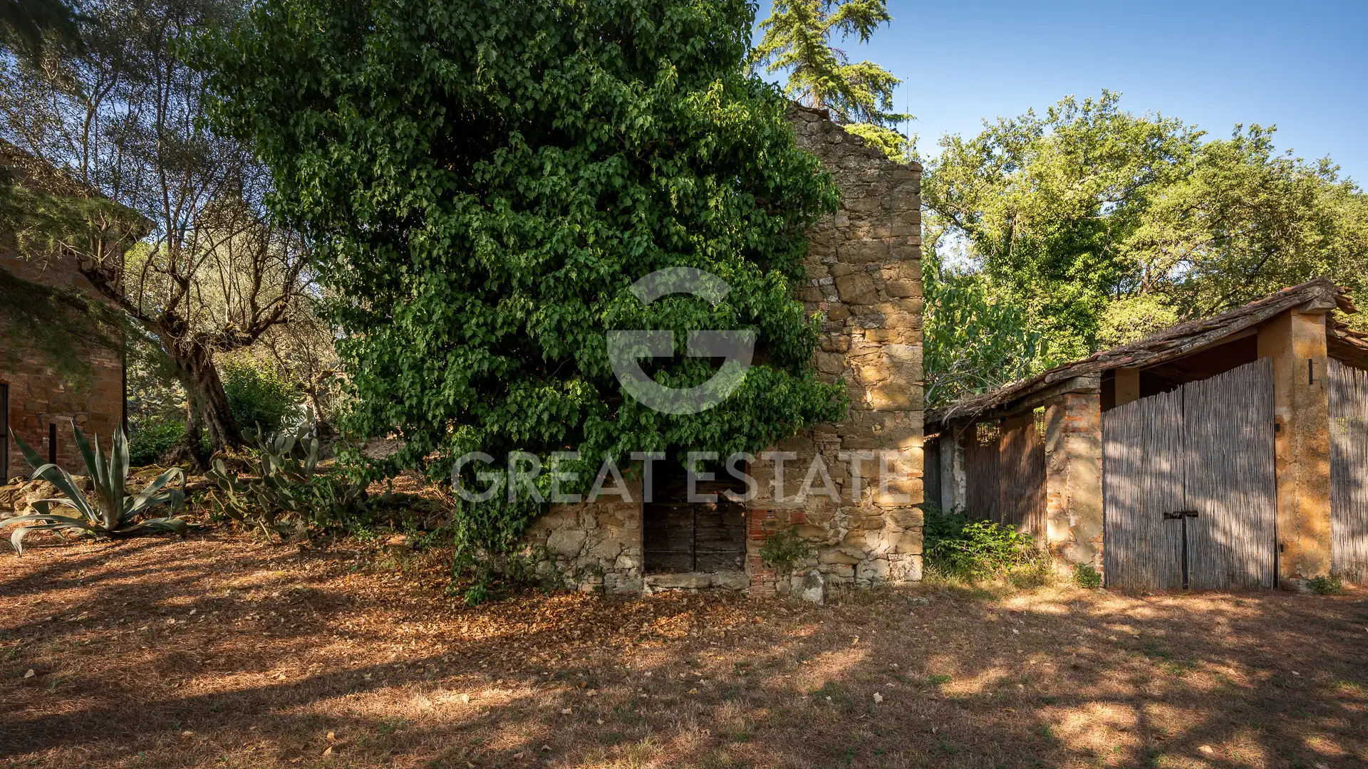 House 429m² in Italy, Perugia. Priced at 690000€ rent photo-15