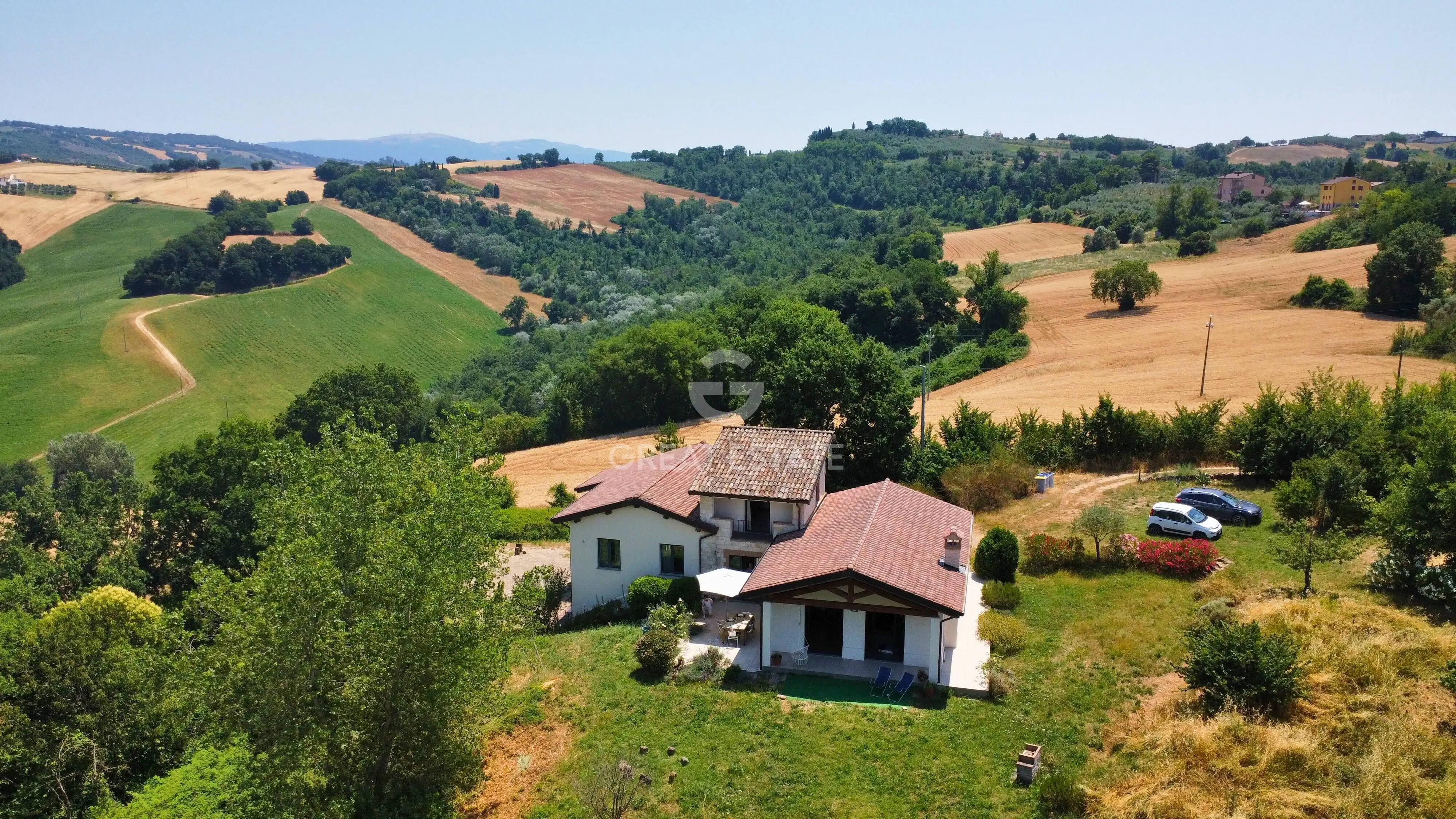 House 330m² in Italy, Perugia. Priced at 540000€ rent photo-6
