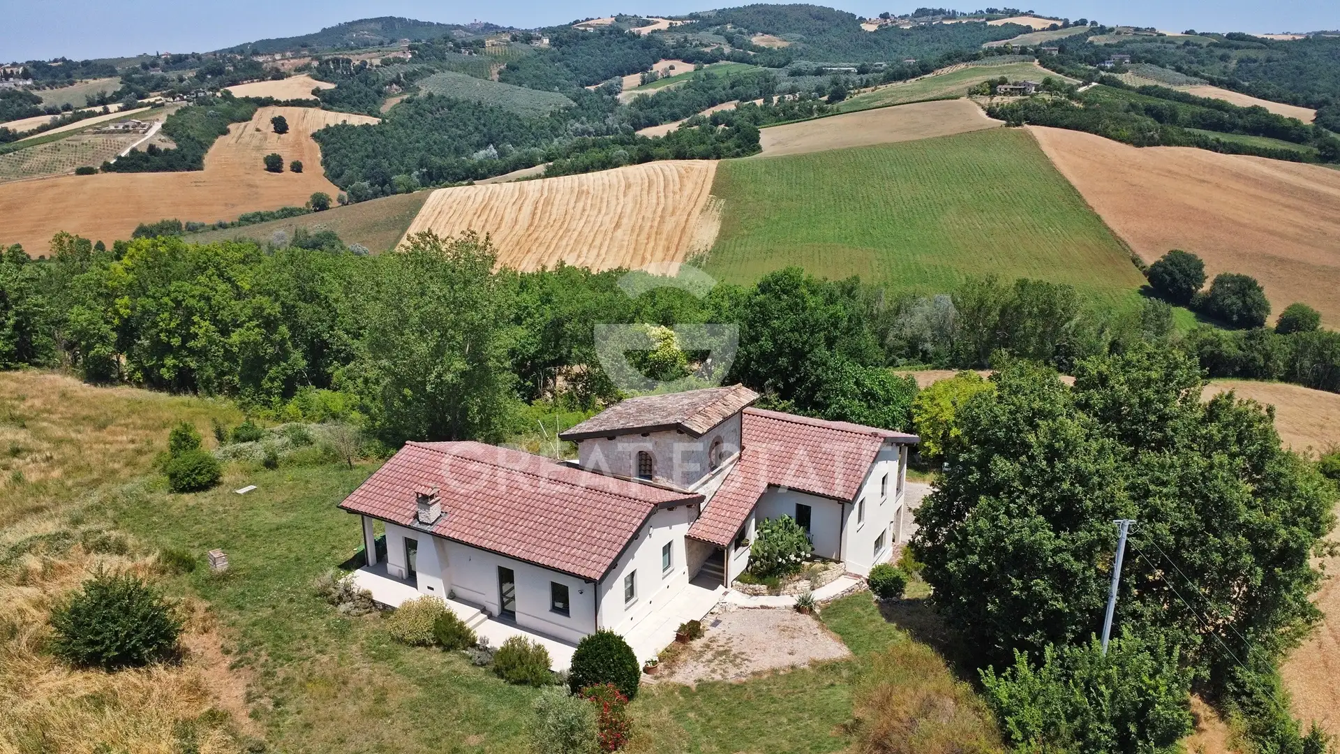House 330m² in Italy, Perugia. Priced at 540000€ rent photo-7