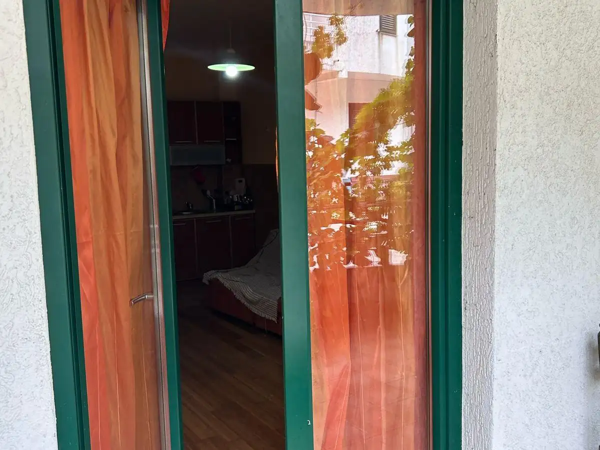 Flat 53m² in Montenegro, Risan. Priced at 95000€ rent photo-9