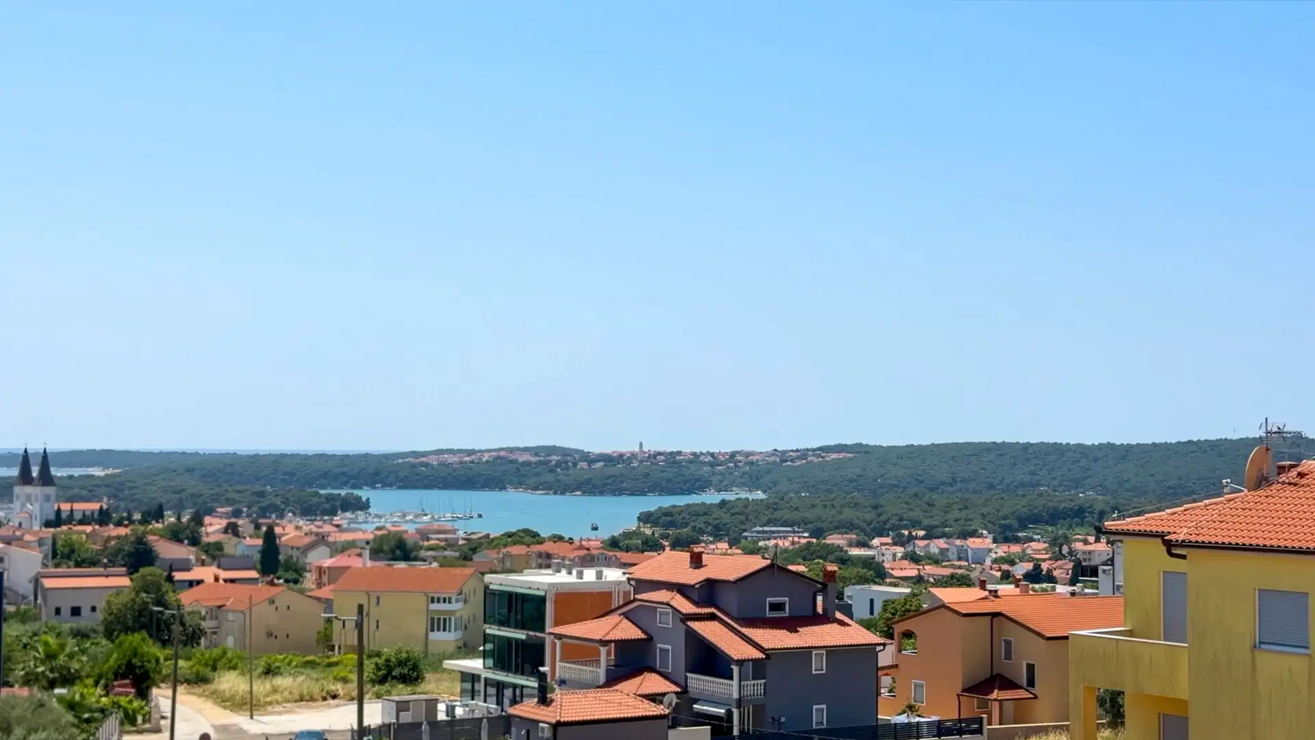 Villa 300m² in Croatia, Medulin. Priced at 1500000€ rent photo-2