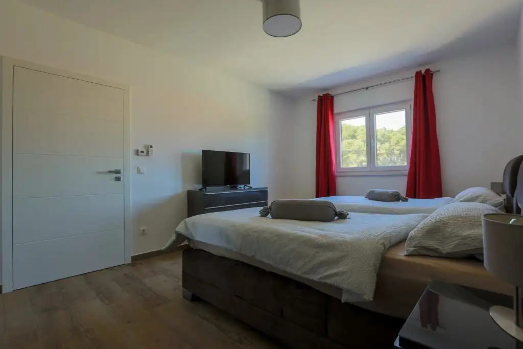 Villa 300m² in Croatia, Medulin. Priced at 1500000€ rent photo-13