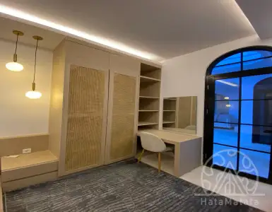 Rent in Indonesia for 153477$