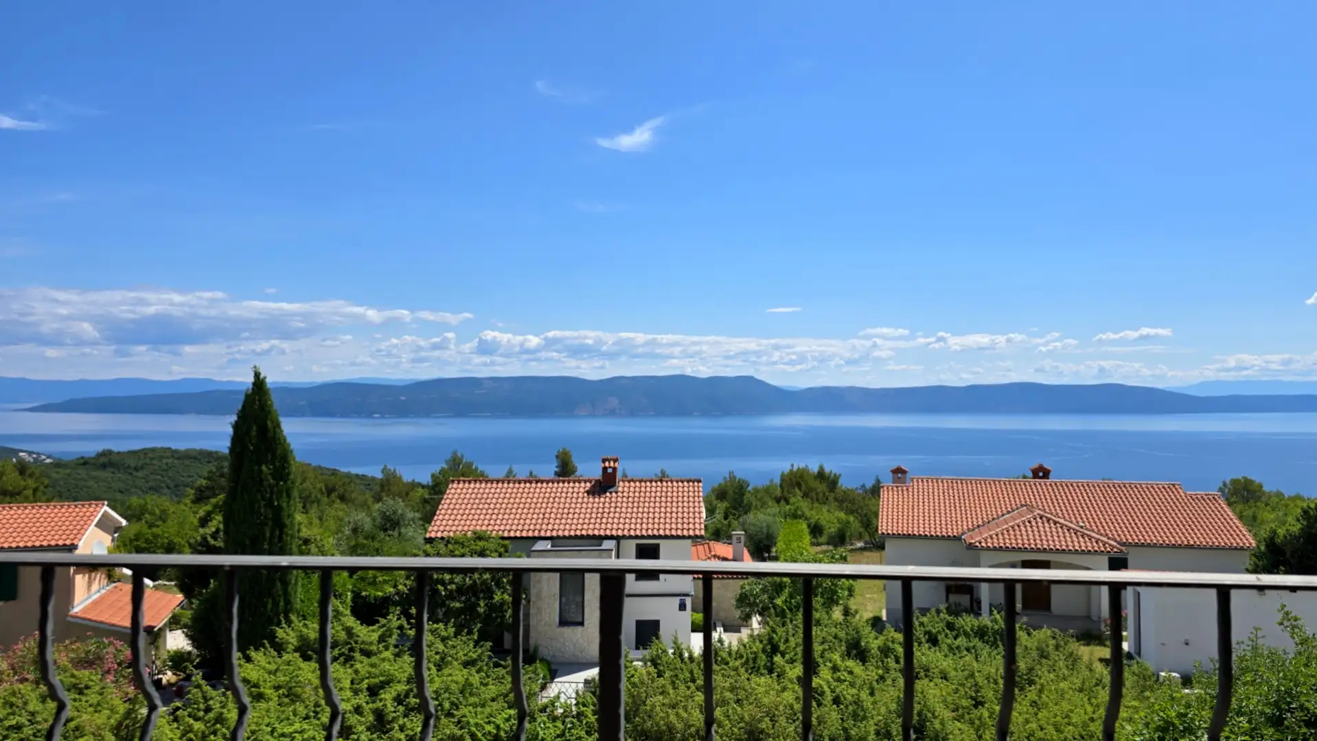Villa 300m² in Croatia, Labin. Priced at 520000€ rent photo-5