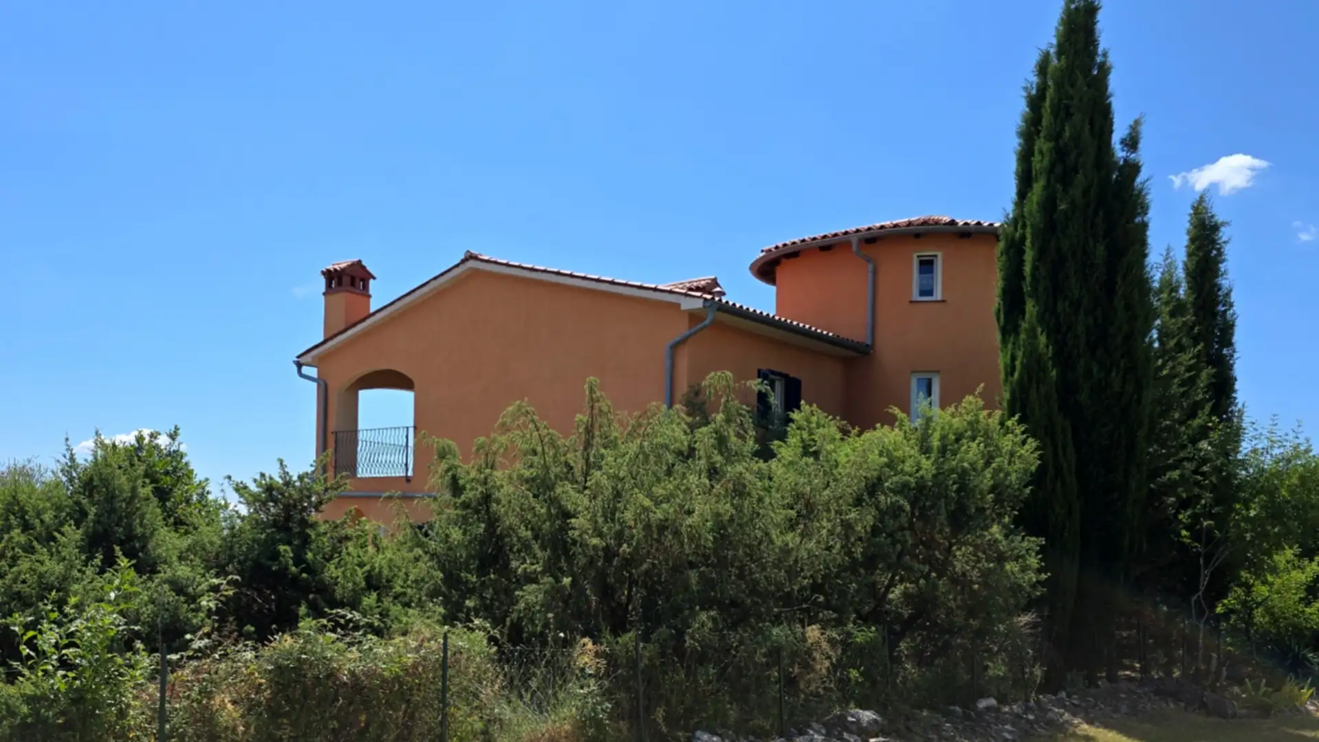 Villa 300m² in Croatia, Labin. Priced at 520000€ rent photo-8