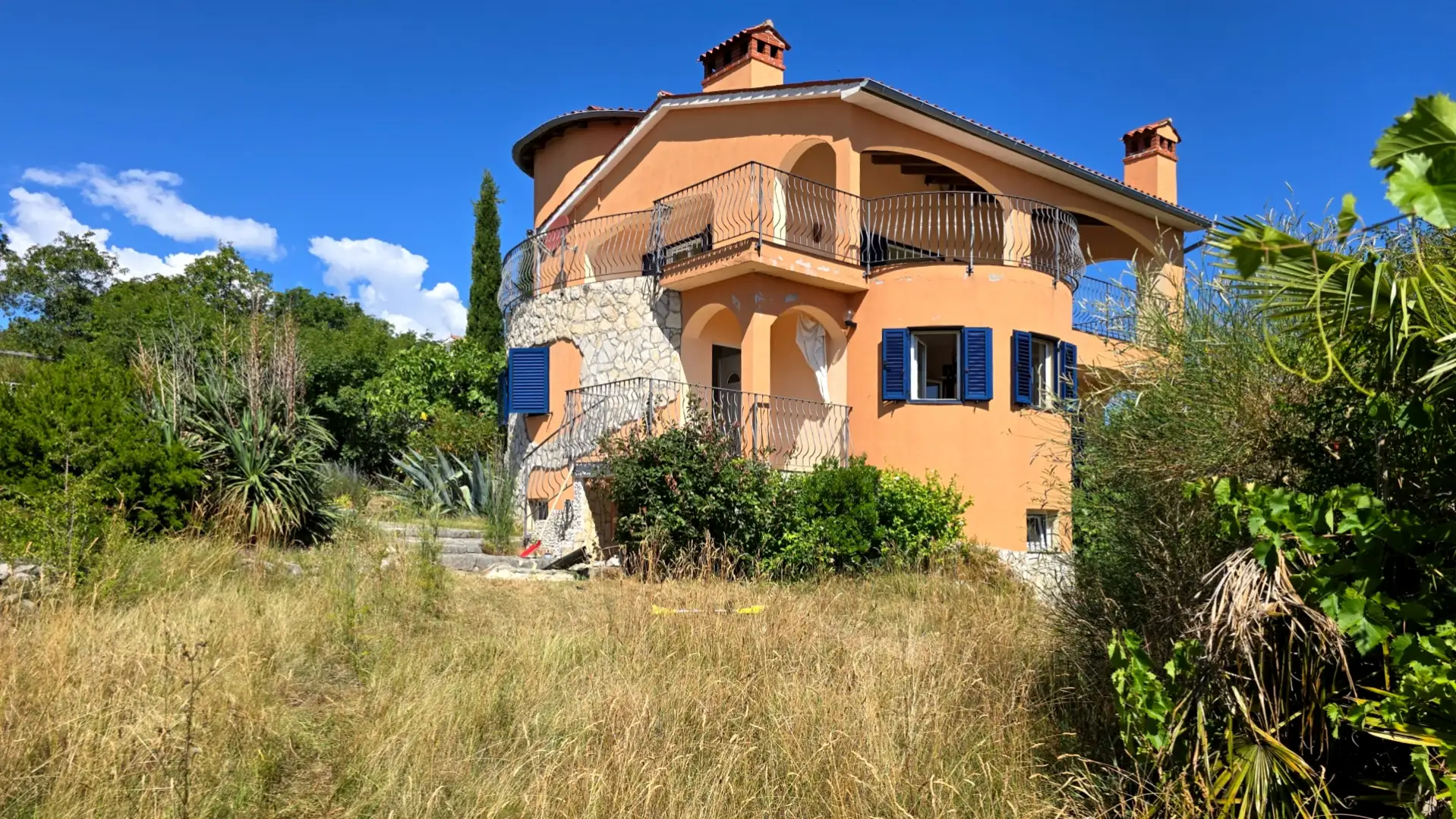 Villa 300m² in Croatia, Labin. Priced at 520000€ rent photo-9