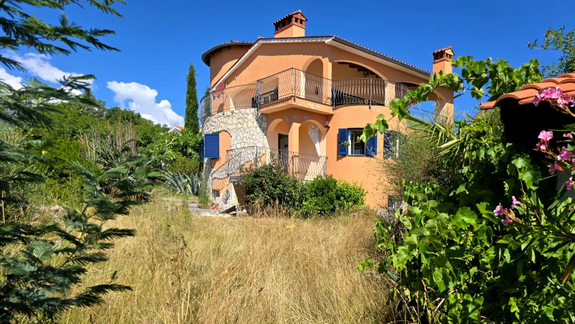 Villa 300m² in Croatia, Labin. Priced at 520000€ rent photo-10