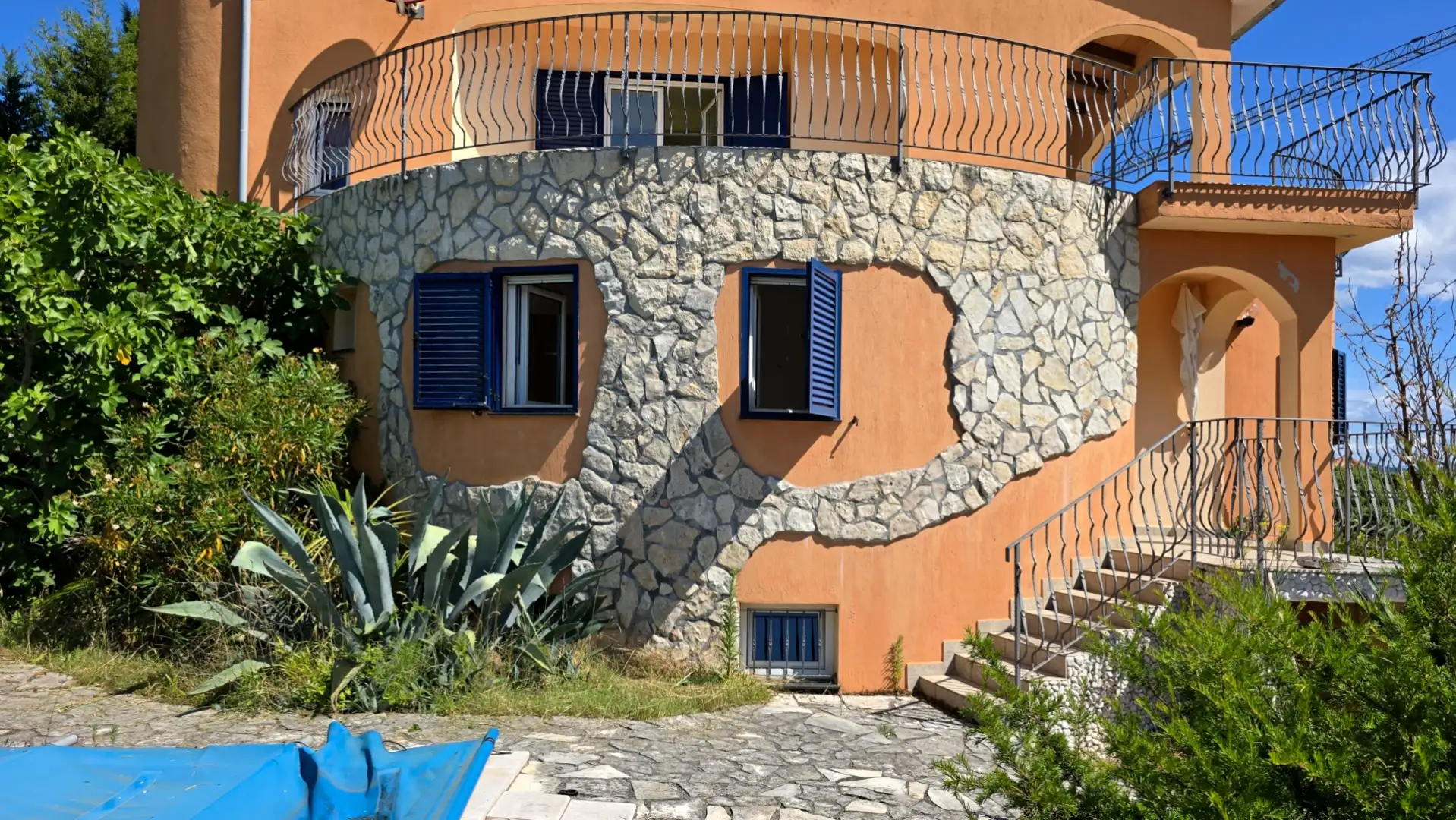 Villa 300m² in Croatia, Labin. Priced at 520000€ rent photo-16