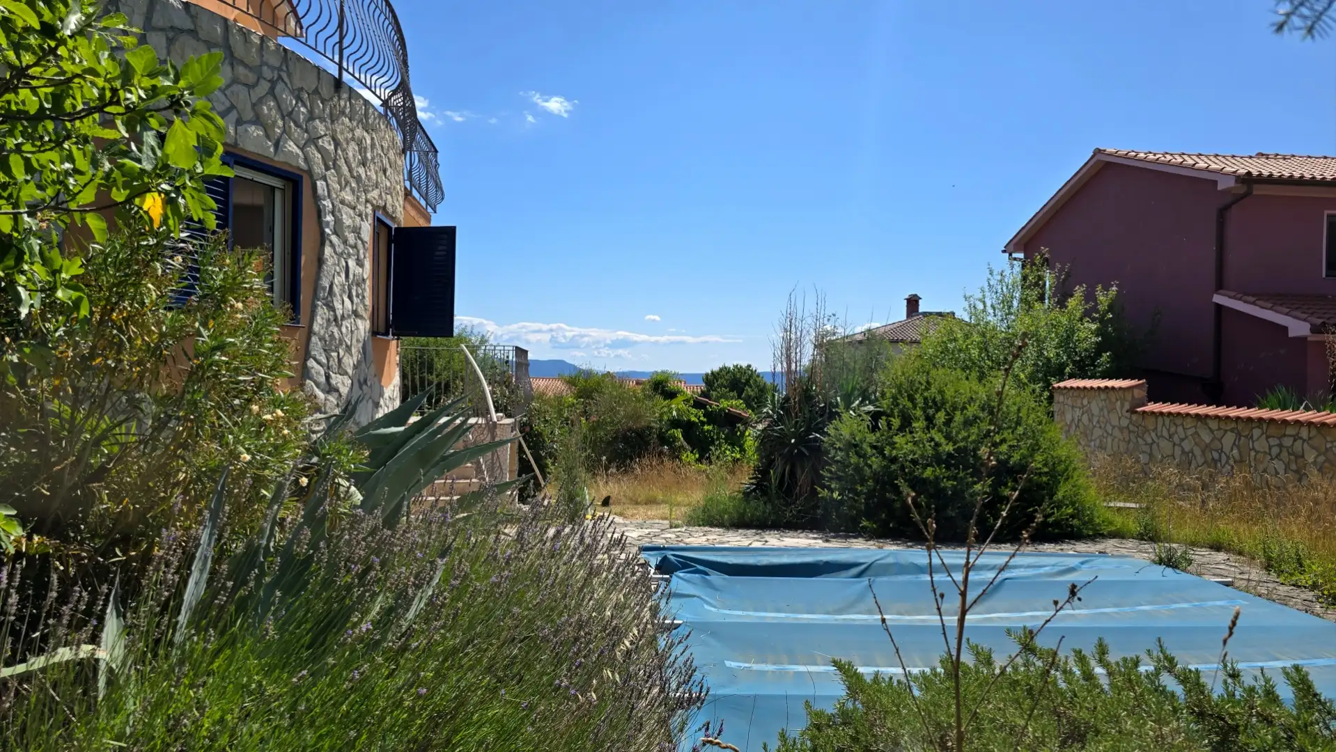 Villa 300m² in Croatia, Labin. Priced at 520000€ rent photo-17