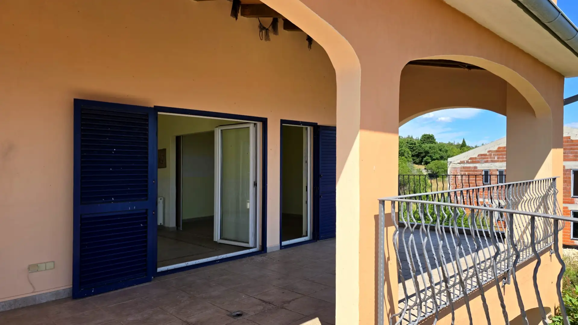 Villa 300m² in Croatia, Labin. Priced at 520000€ rent photo-21