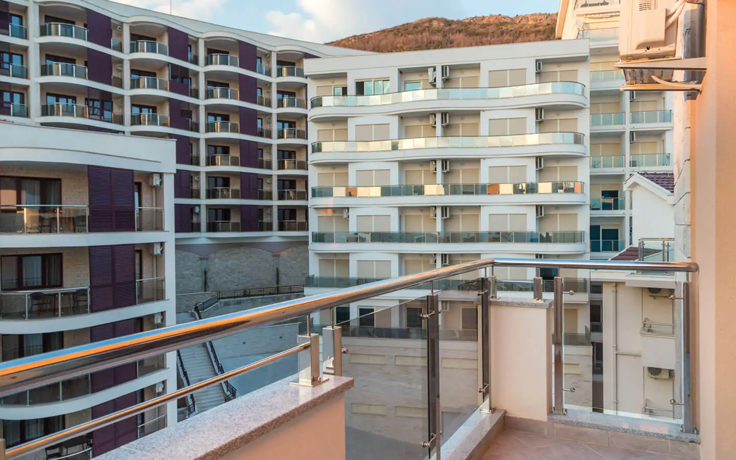 Flat 93m² in Montenegro, Budva. Priced at 306900€ rent photo-3