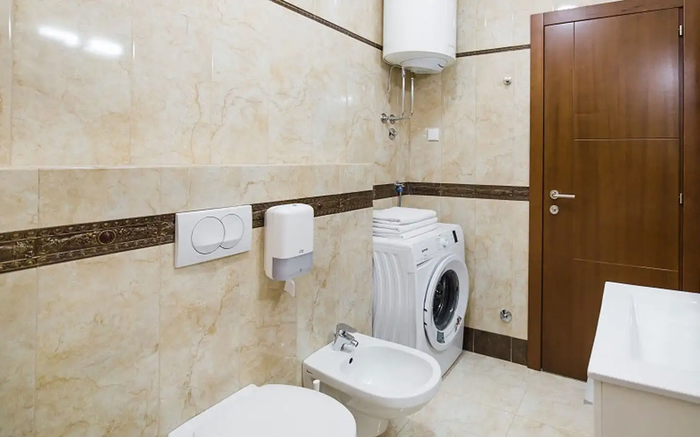 Flat 93m² in Montenegro, Budva. Priced at 306900€ rent photo-16