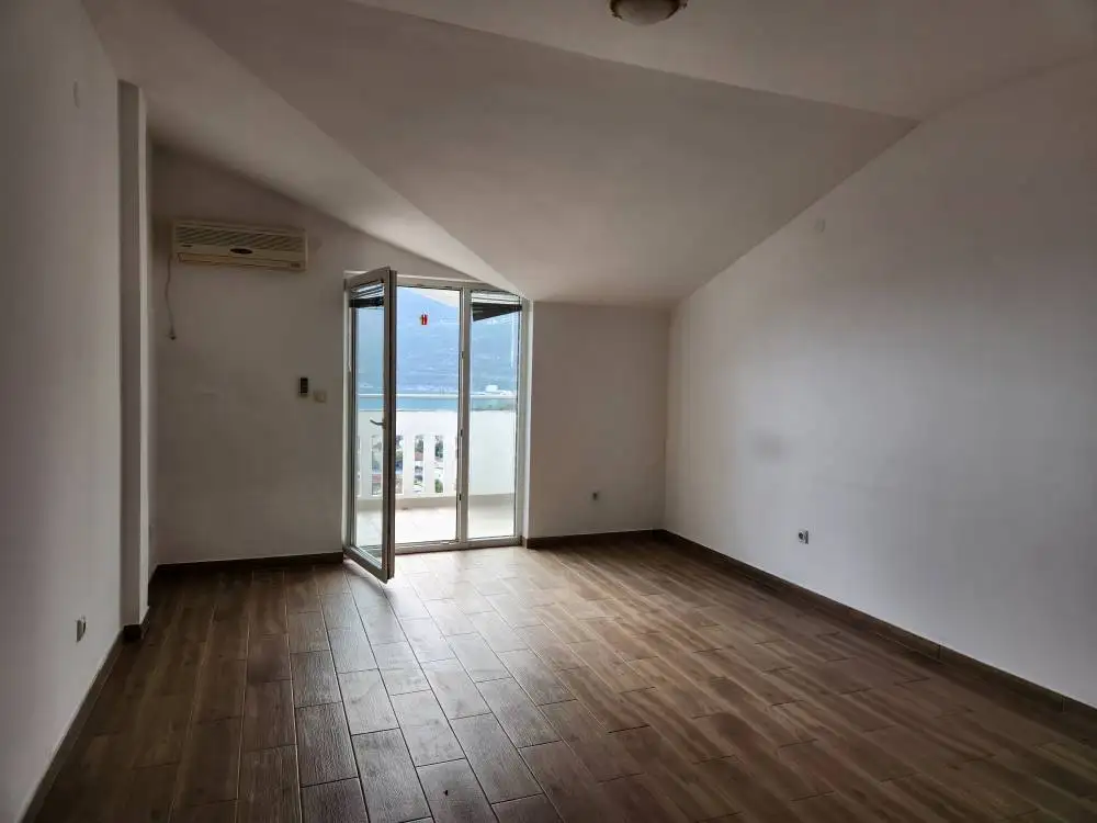 Flat 47m² in Montenegro, Igalo. Priced at 95000€ rent photo-6