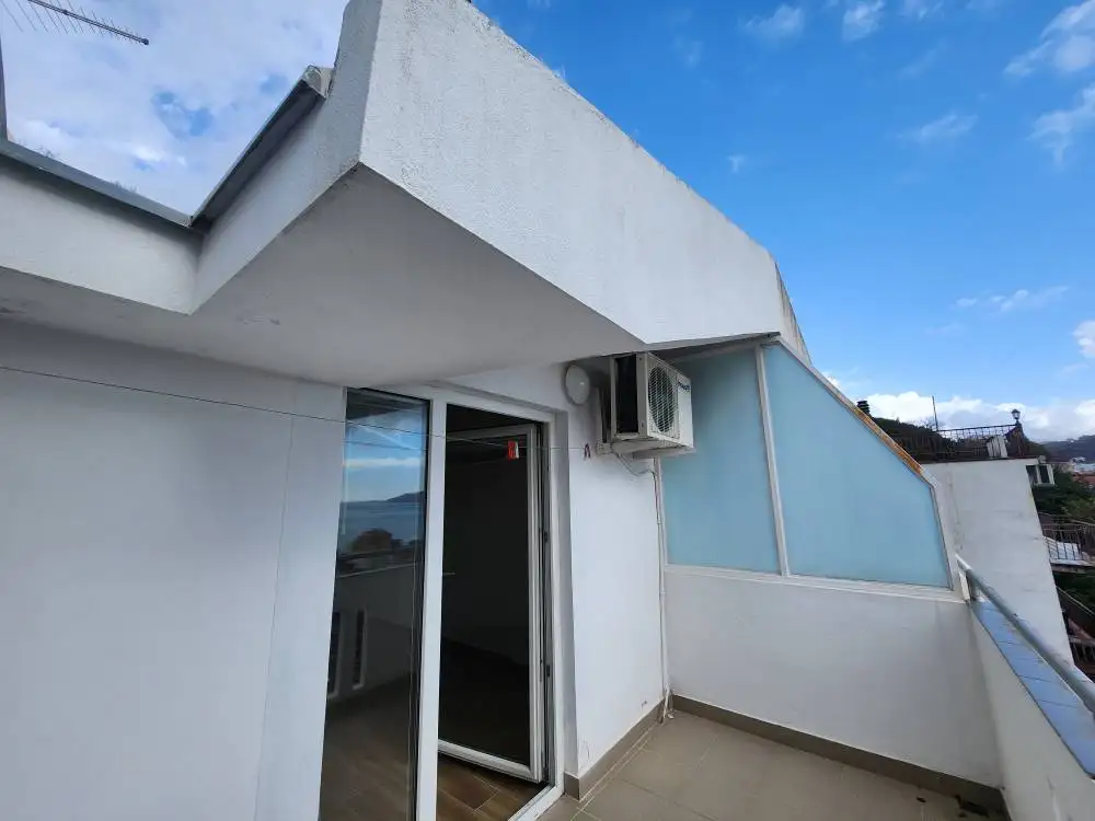 Flat 47m² in Montenegro, Igalo. Priced at 95000€ rent photo-7