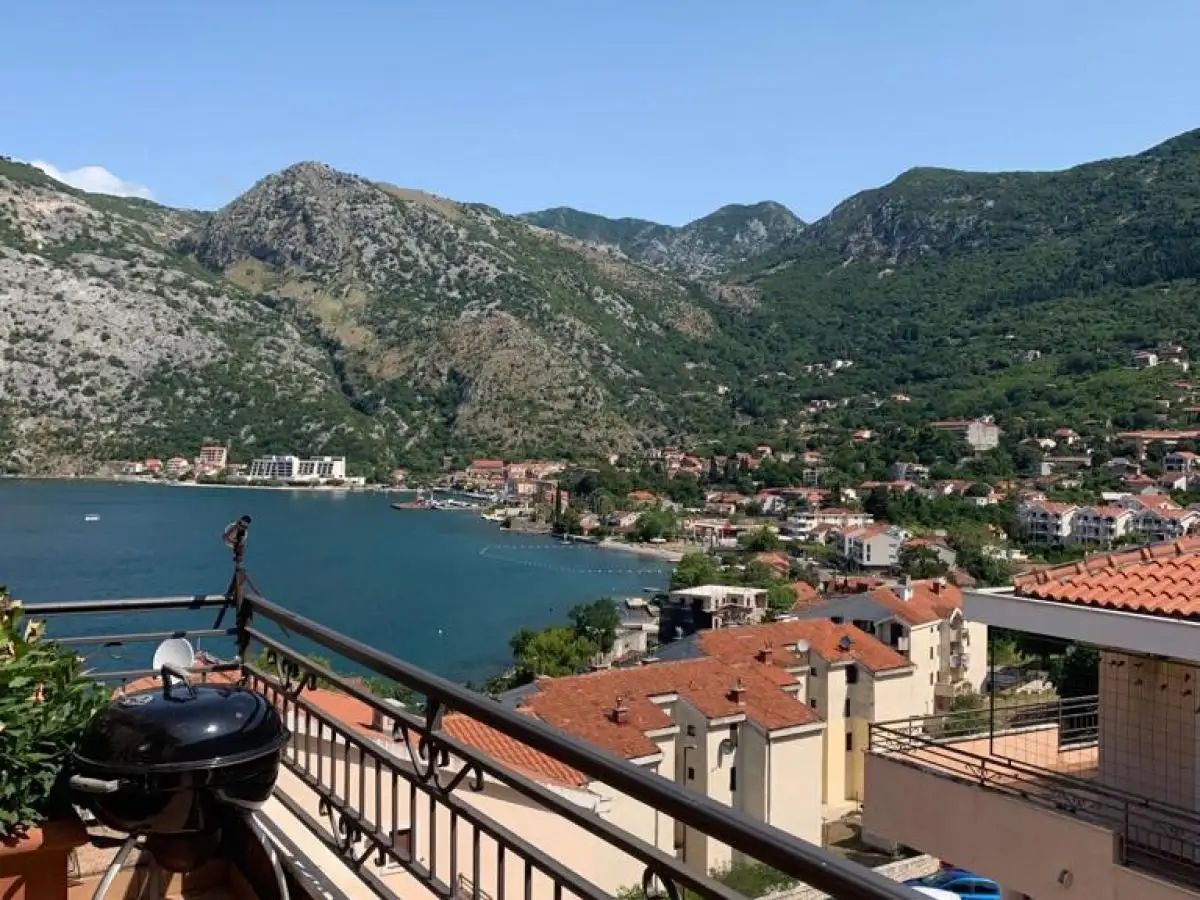 Flat 62m² in Montenegro, Risan. Priced at 145000€ rent photo-1