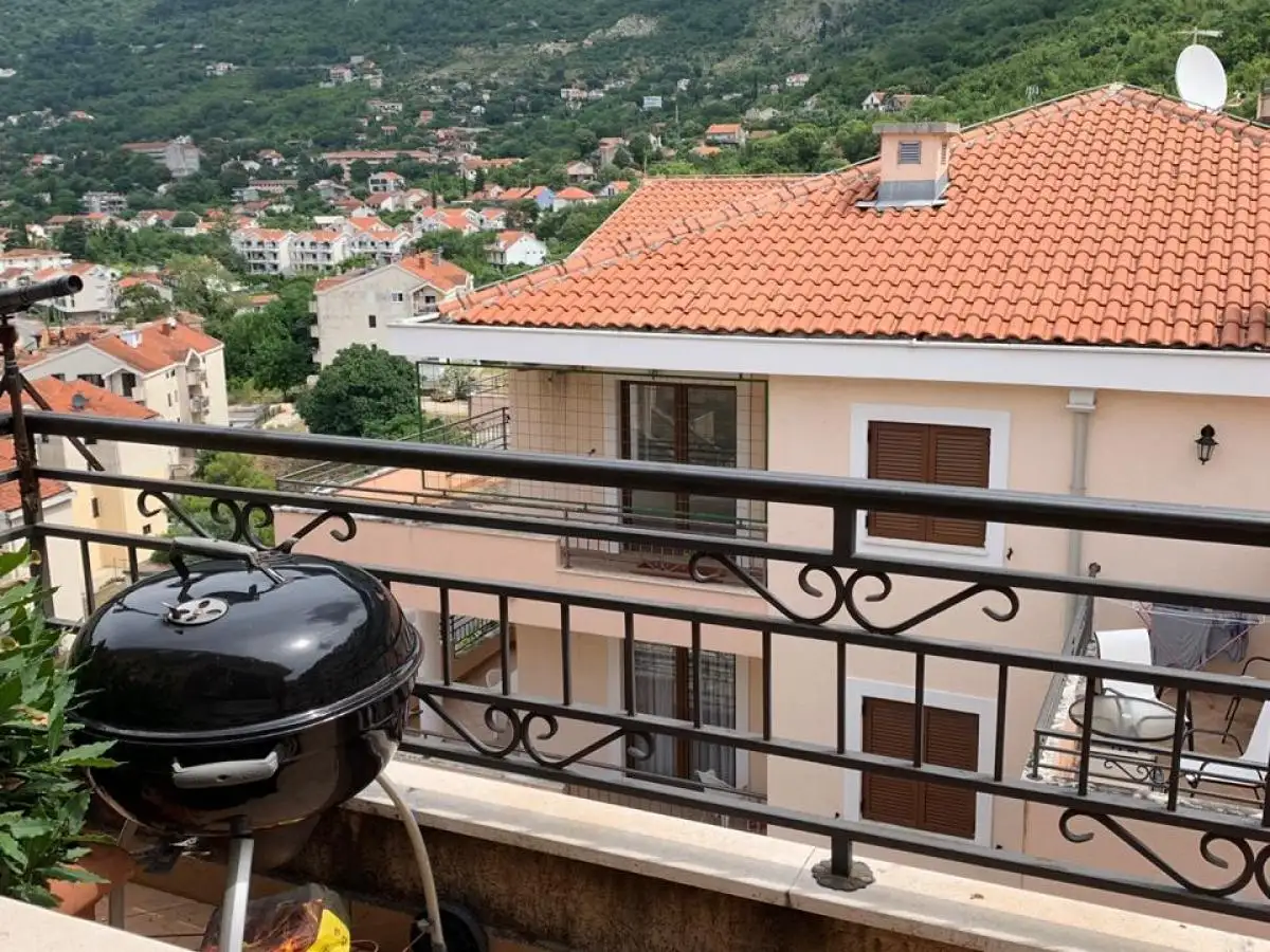 Flat 62m² in Montenegro, Risan. Priced at 145000€ rent photo-2