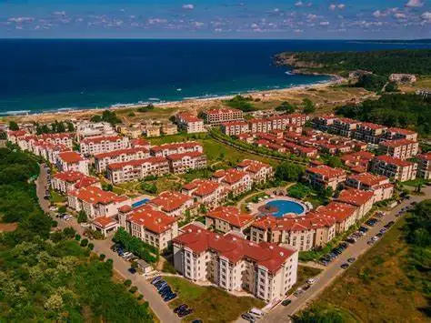 Flat 51m² in Bulgaria, Sozopol. Priced at 75000€ rent photo-2