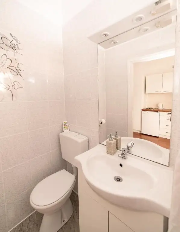 Hotels 365m² in Croatia, Novalja. Priced at 890000€ rent photo-17