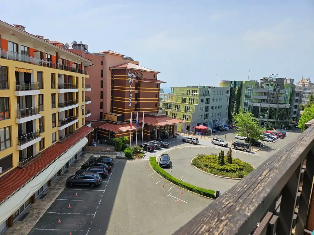 Flat 42m² in Bulgaria, Nessebar. Priced at 69500€ rent photo-4