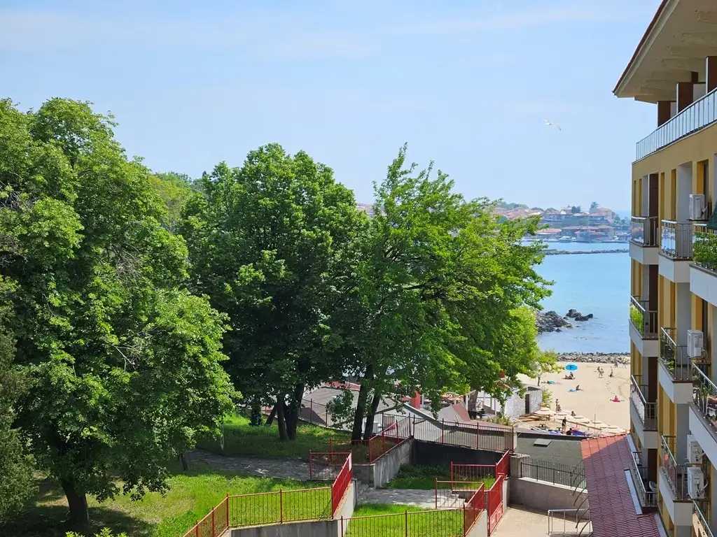 Flat 42m² in Bulgaria, Nessebar. Priced at 69500€ rent photo-5