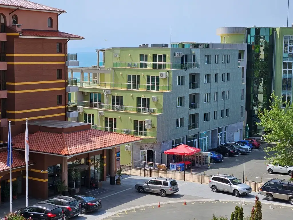 Flat 42m² in Bulgaria, Nessebar. Priced at 69500€ rent photo-6