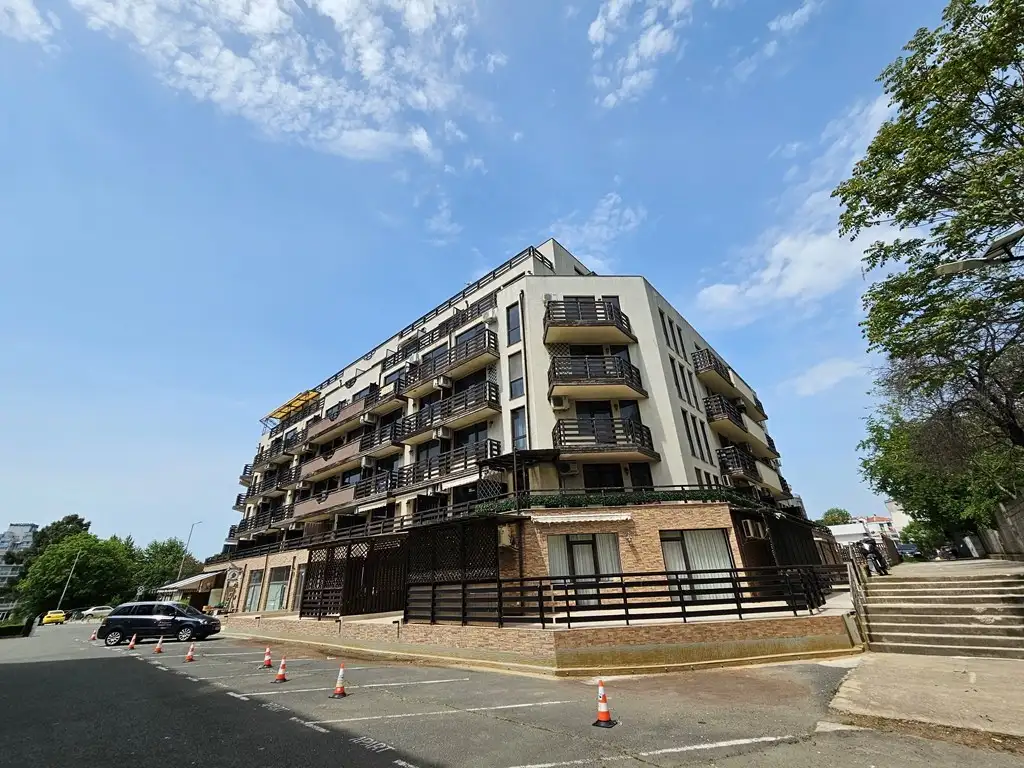 Flat 42m² in Bulgaria, Nessebar. Priced at 69500€ rent photo-16
