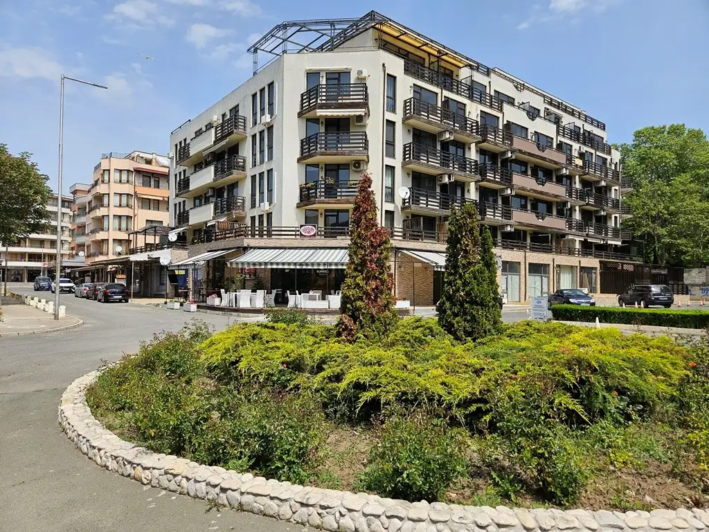 Flat 42m² in Bulgaria, Nessebar. Priced at 69500€ rent photo-18