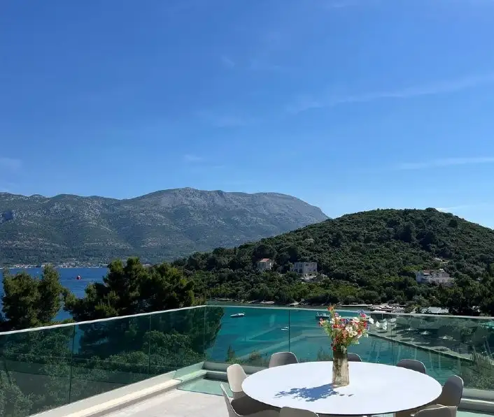 Villa 400m² in Croatia, Korcula. Priced at 1900000€ rent photo-1