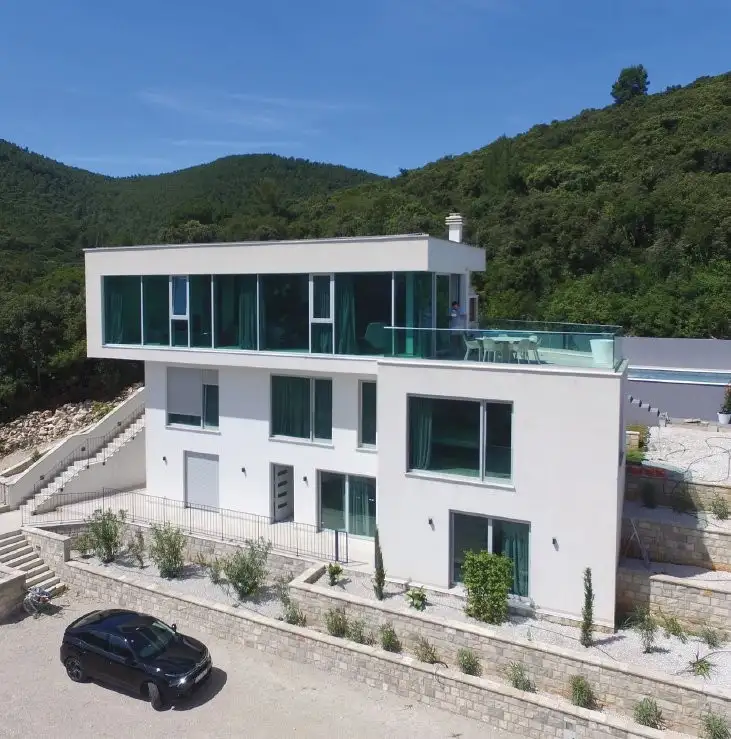 Villa 400m² in Croatia, Korcula. Priced at 1900000€ rent photo-3