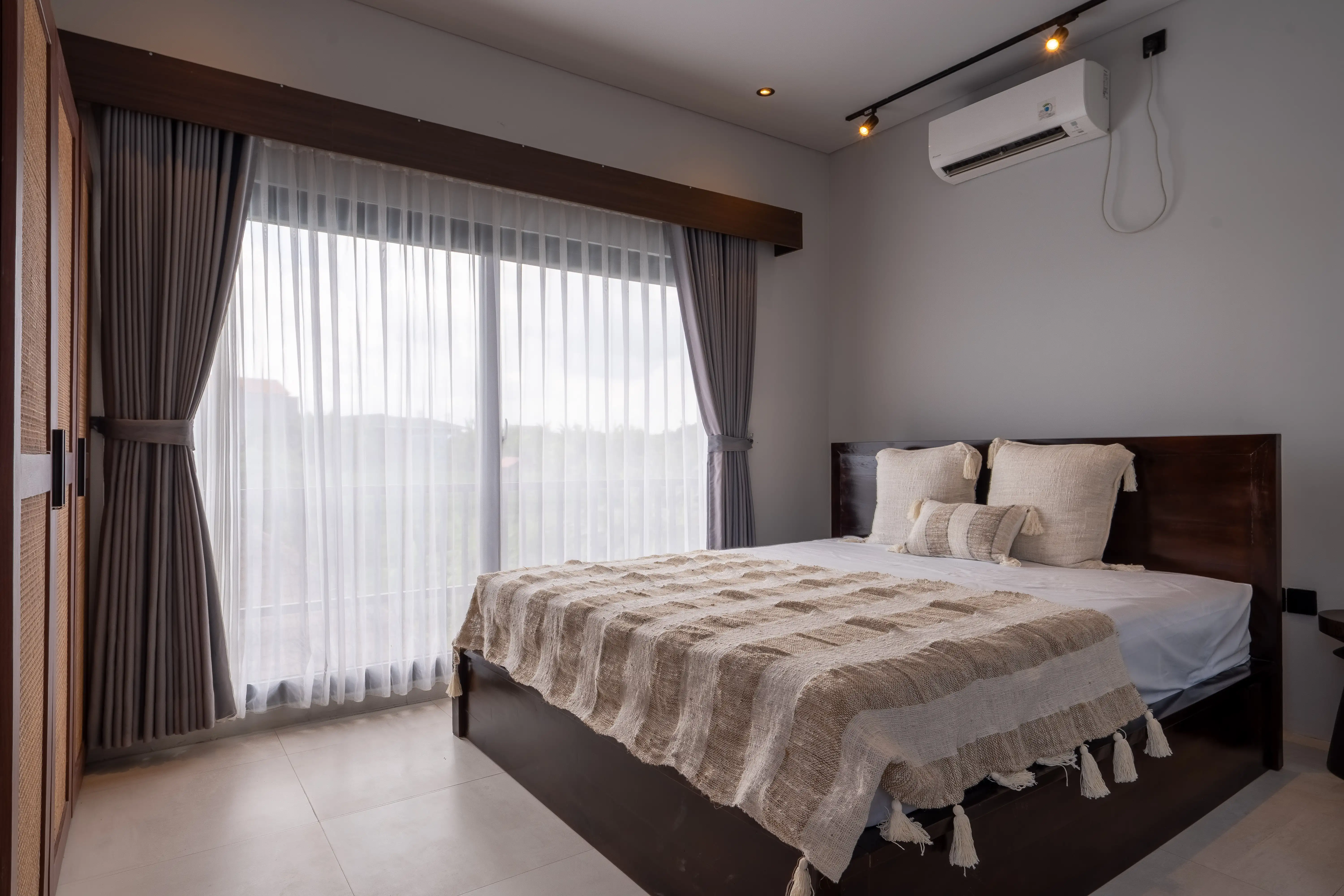 Villa 200m² in Indonesia, Canggu. Priced at 330000$ rent photo-11