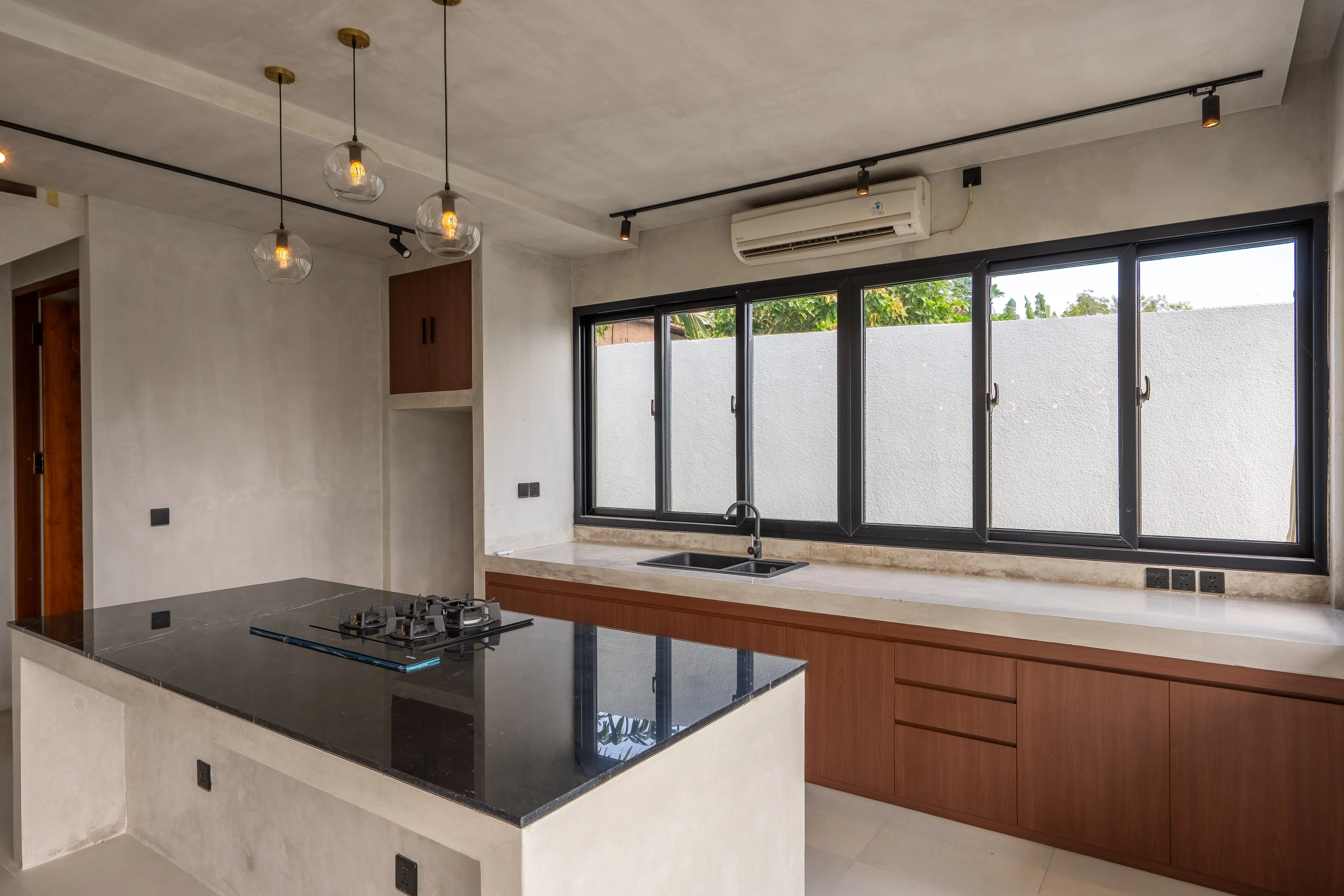 Villa 200m² in Indonesia, Canggu. Priced at 330000$ rent photo-22