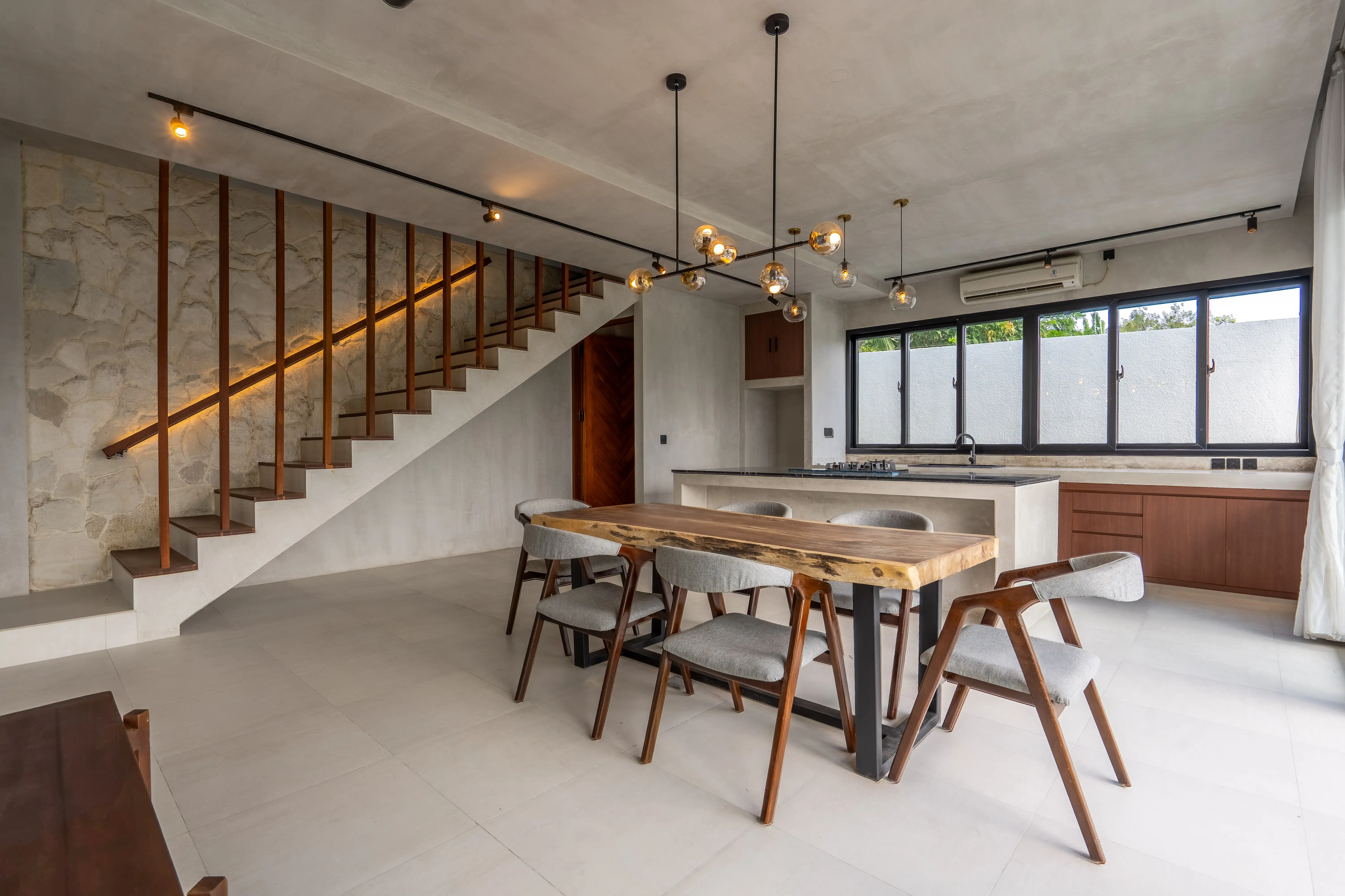 Villa 200m² in Indonesia, Canggu. Priced at 330000$ rent photo-24