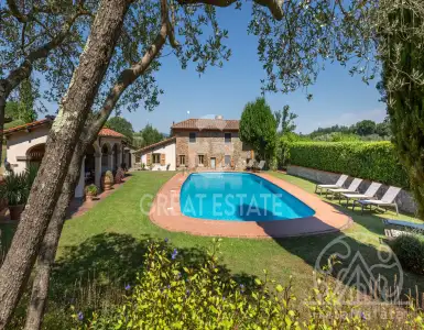 Buy in Italy for 1780000€
