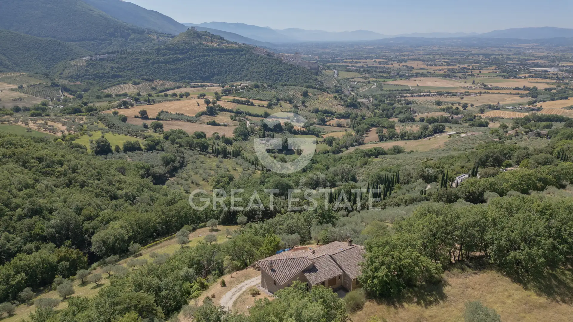 House 559m² in Italy, Perugia. Priced at 1200000€ rent photo-14