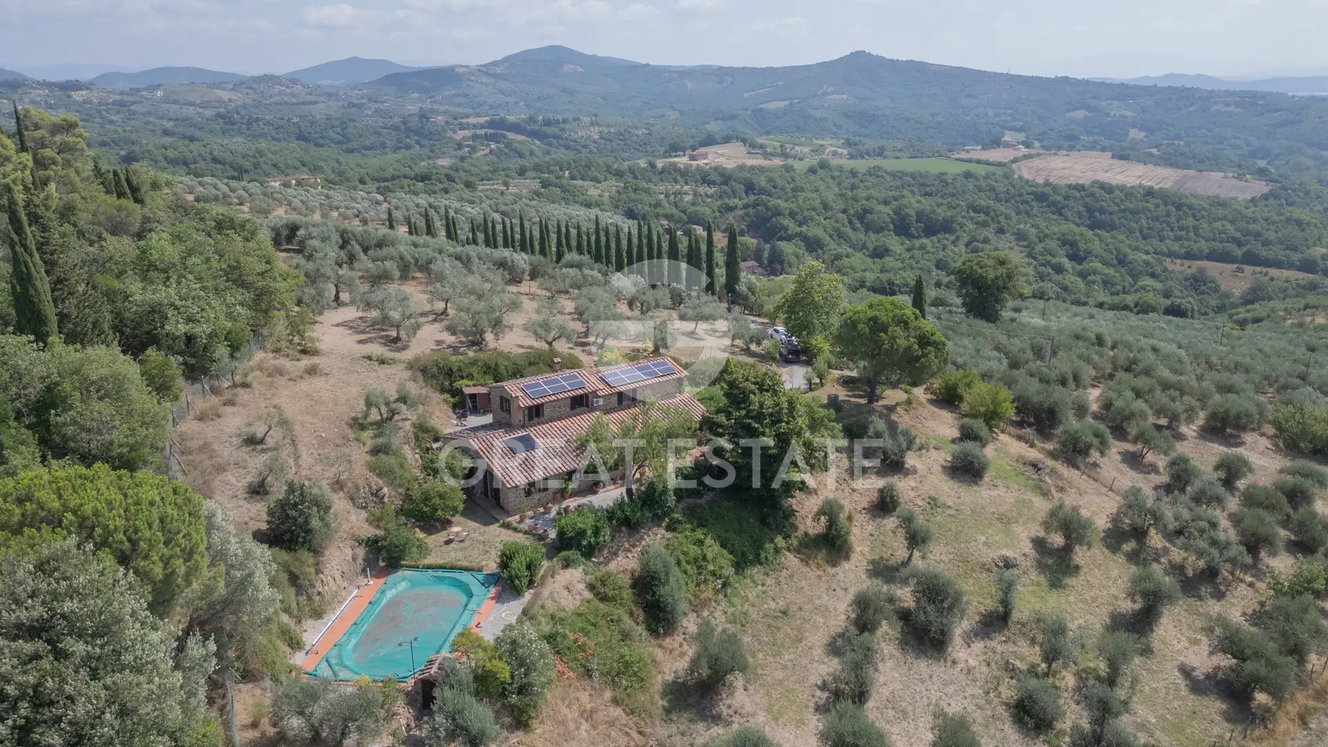 House 294m² in Italy, Perugia. Priced at 730000€ rent photo-6