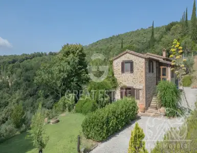 Buy in Italy for 730000€