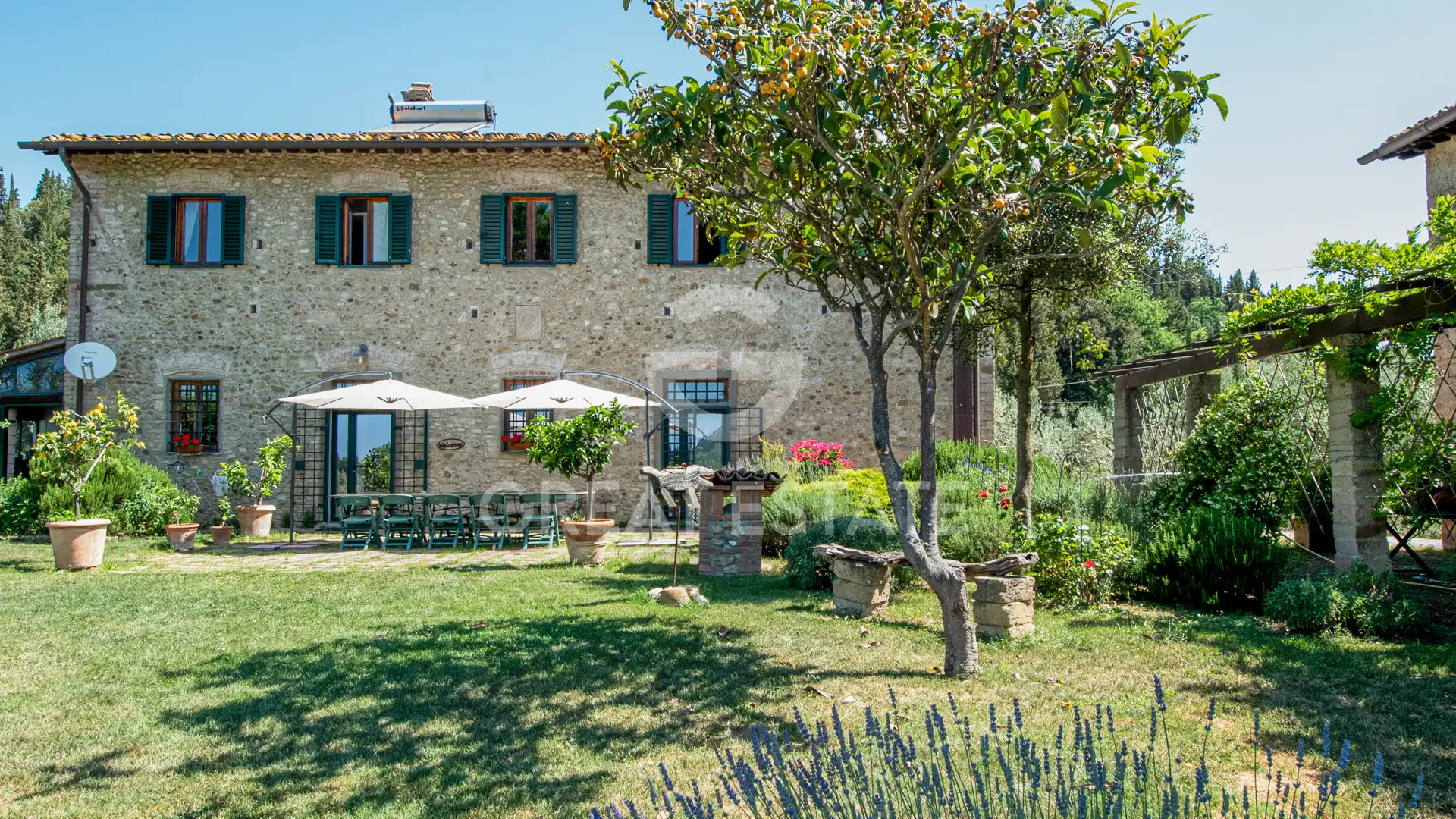 House 715m² in Italy, Florence. Priced at 1400000€ rent photo-2