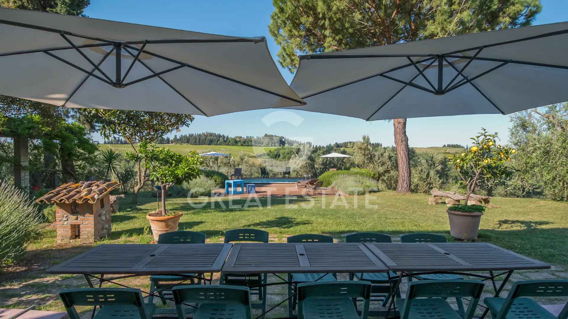 House 715m² in Italy, Florence. Priced at 1400000€ rent photo-10