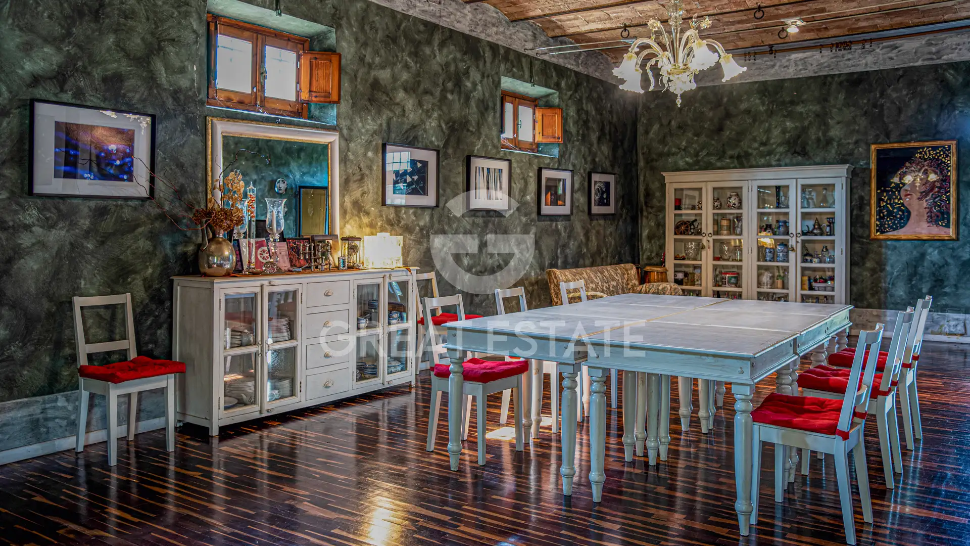 House 715m² in Italy, Florence. Priced at 1400000€ rent photo-12