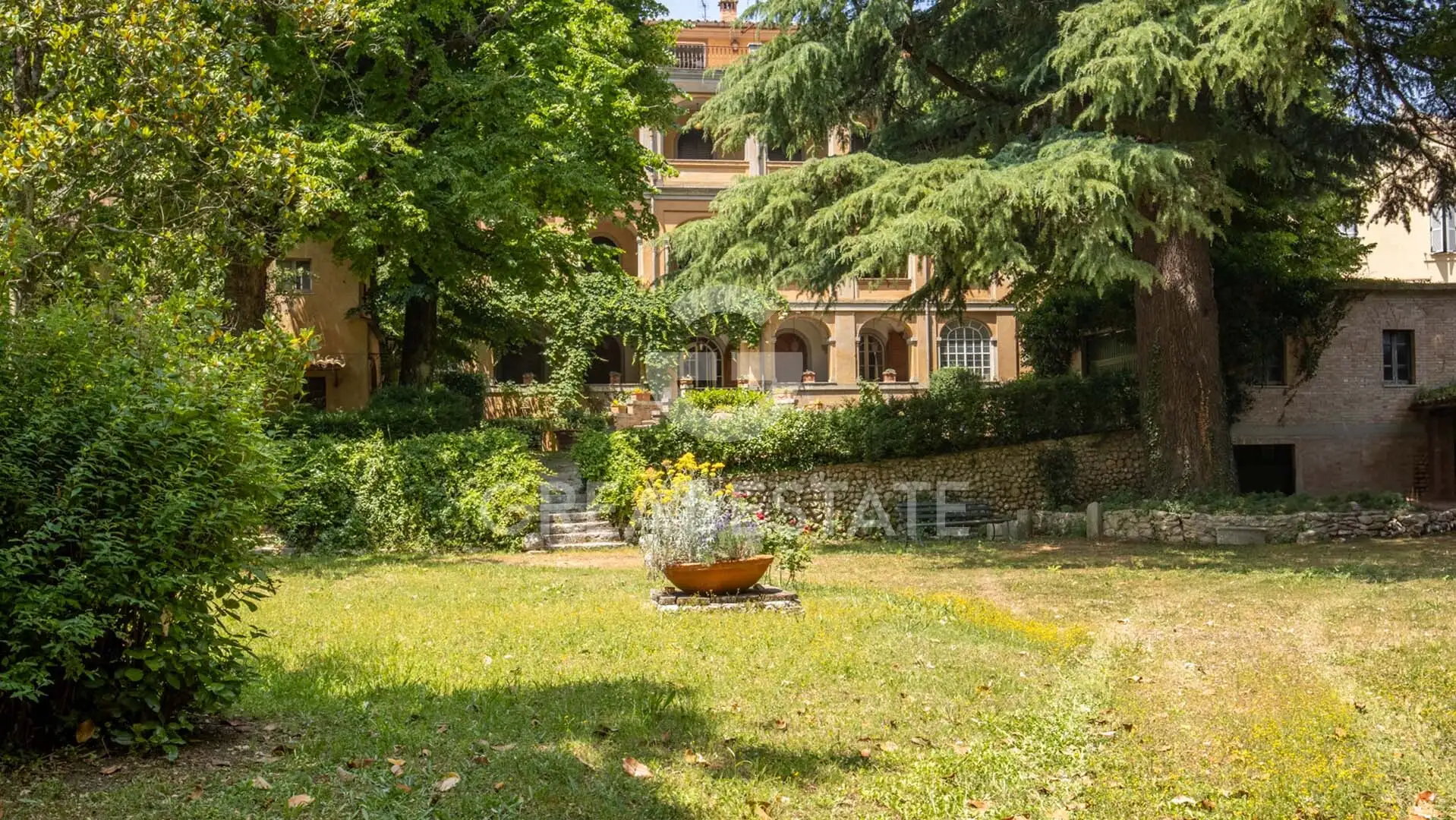 Villa 4204m² in Italy, Terney. Priced at 2400000€ rent photo-6