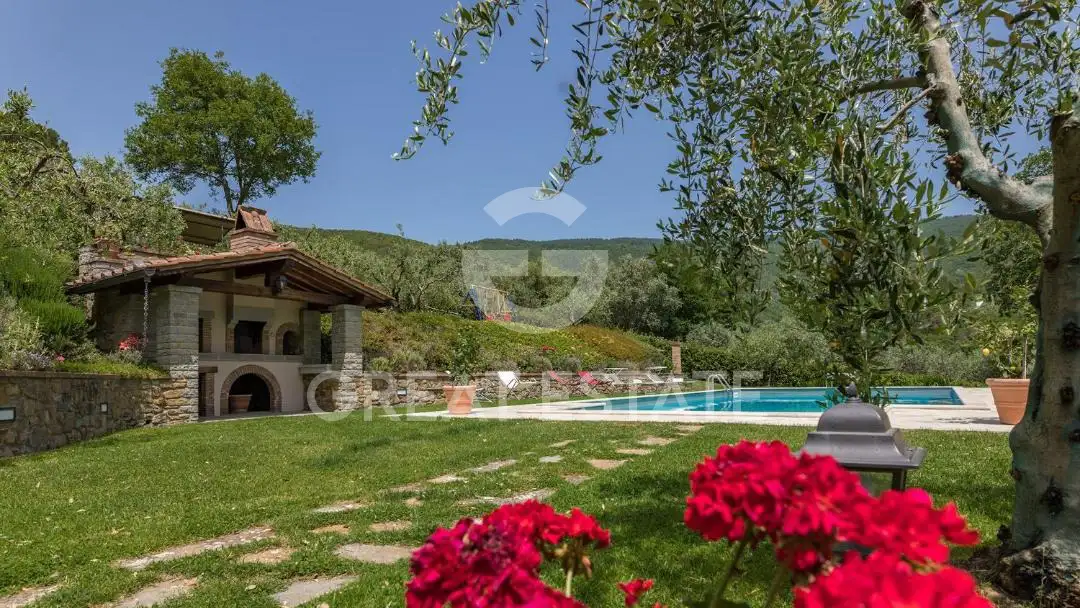 House 199m² in Italy, Arezzo. Priced at 1150000€ rent photo-9