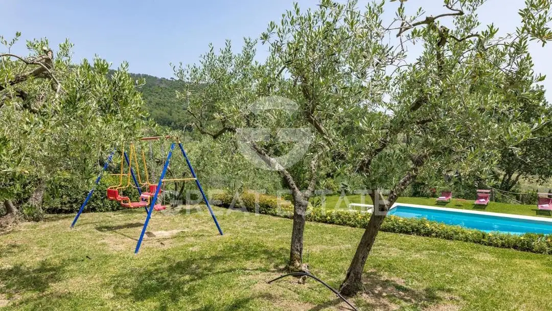 House 199m² in Italy, Arezzo. Priced at 1150000€ rent photo-12