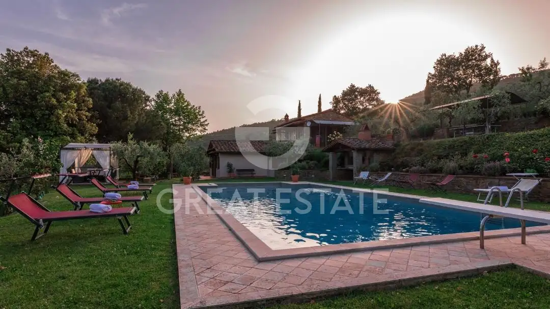 House 199m² in Italy, Arezzo. Priced at 1150000€ rent photo-13