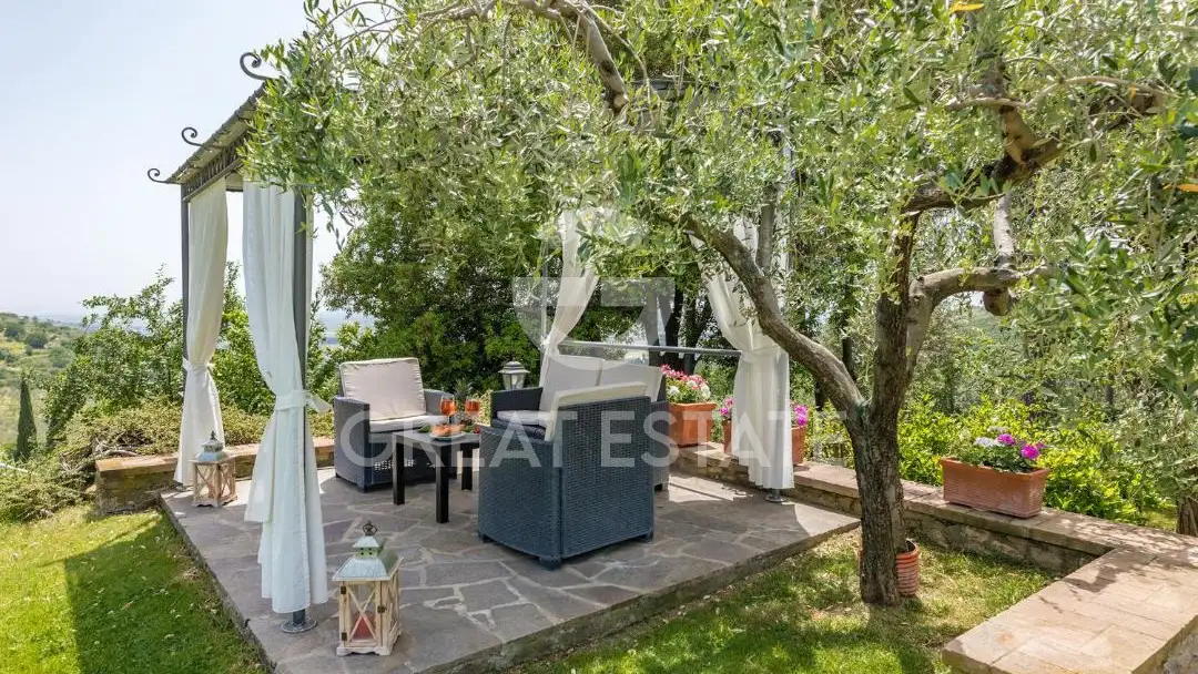 House 199m² in Italy, Arezzo. Priced at 1150000€ rent photo-15