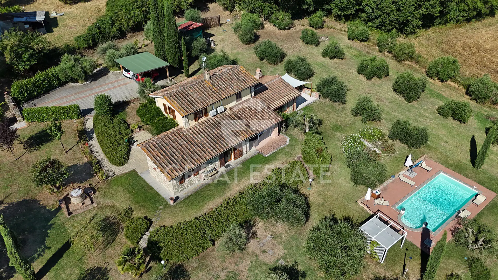 House 241m² in Italy, Arezzo. Priced at 690000€ rent photo-5