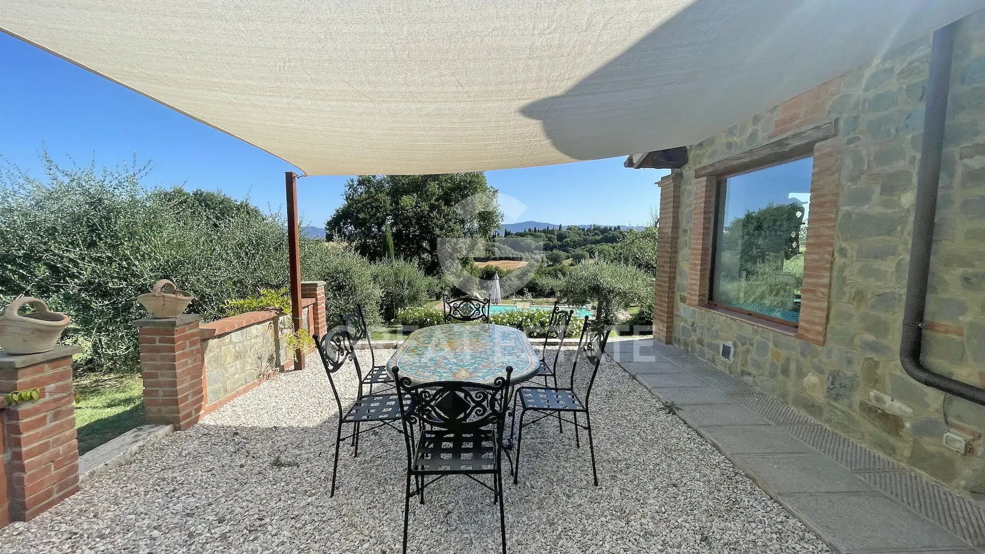 House 241m² in Italy, Arezzo. Priced at 690000€ rent photo-10