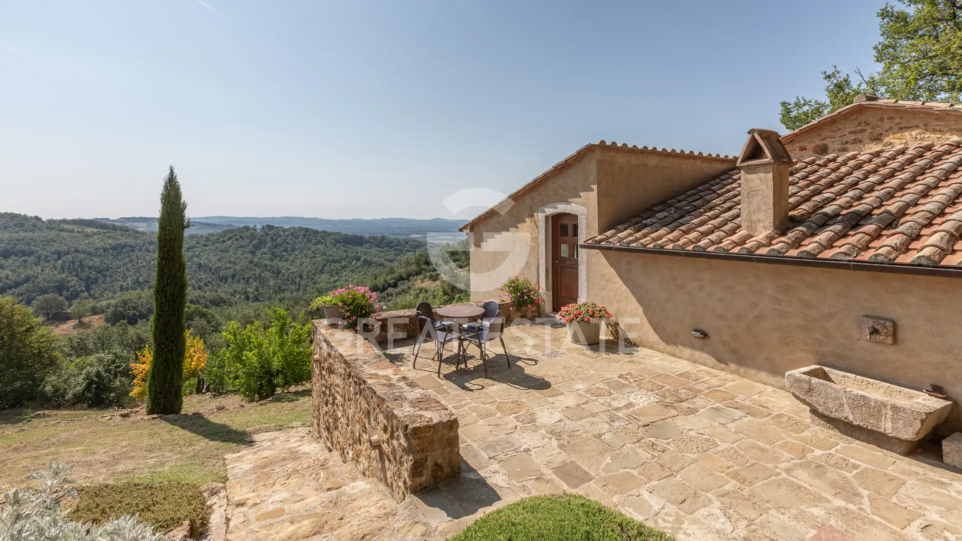 House 306m² in Italy, Grosseto. Priced at 560000€ rent photo-8