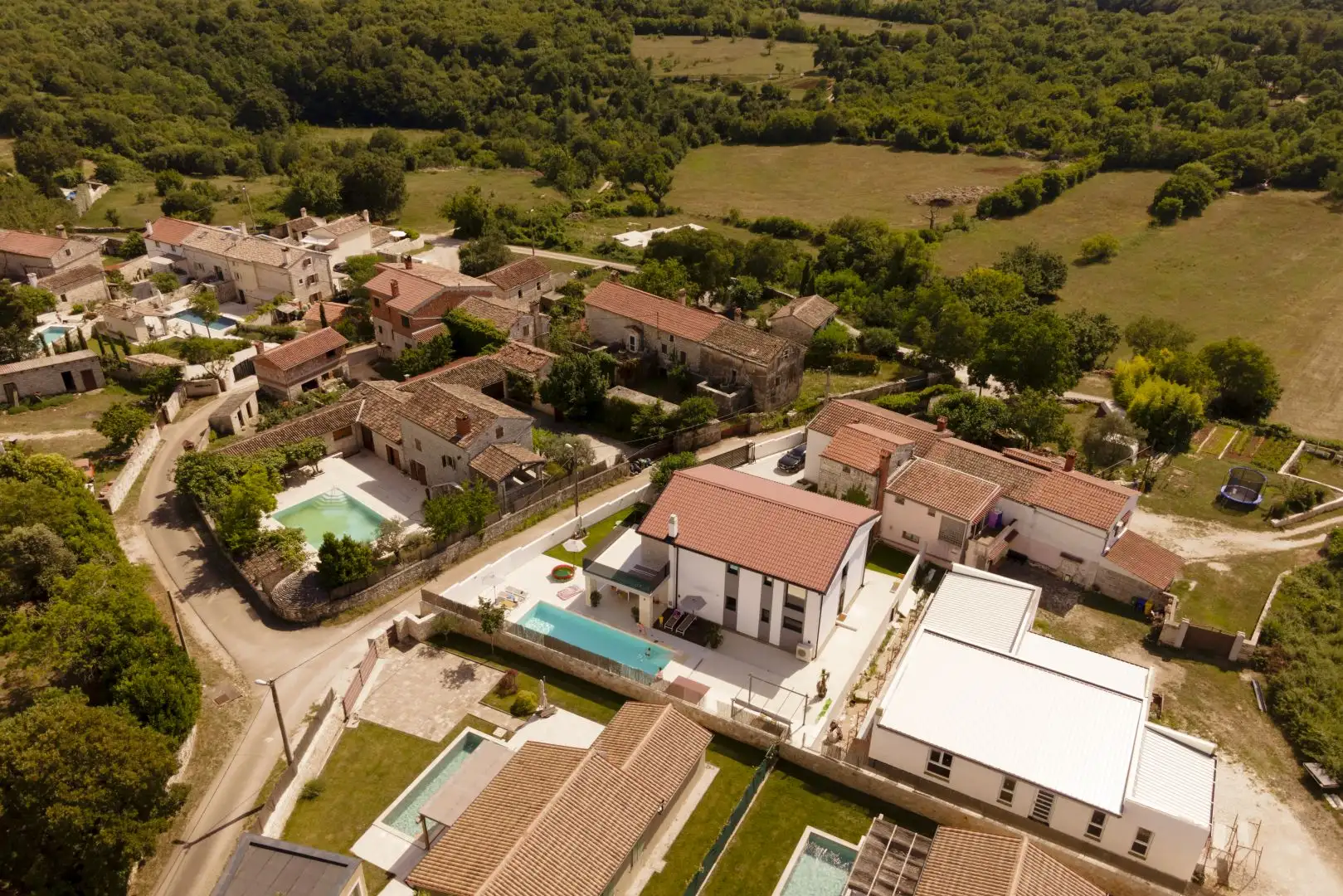 Villa 230m² in Croatia, Rovinj. Priced at 635000€ rent photo-3