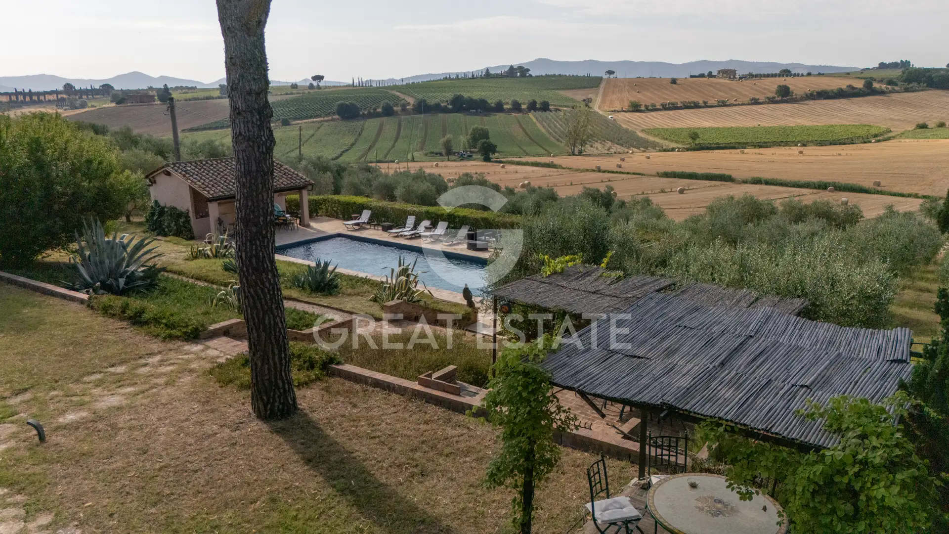 House 624m² in Italy, Perugia. Priced at 1460000€ rent photo-13