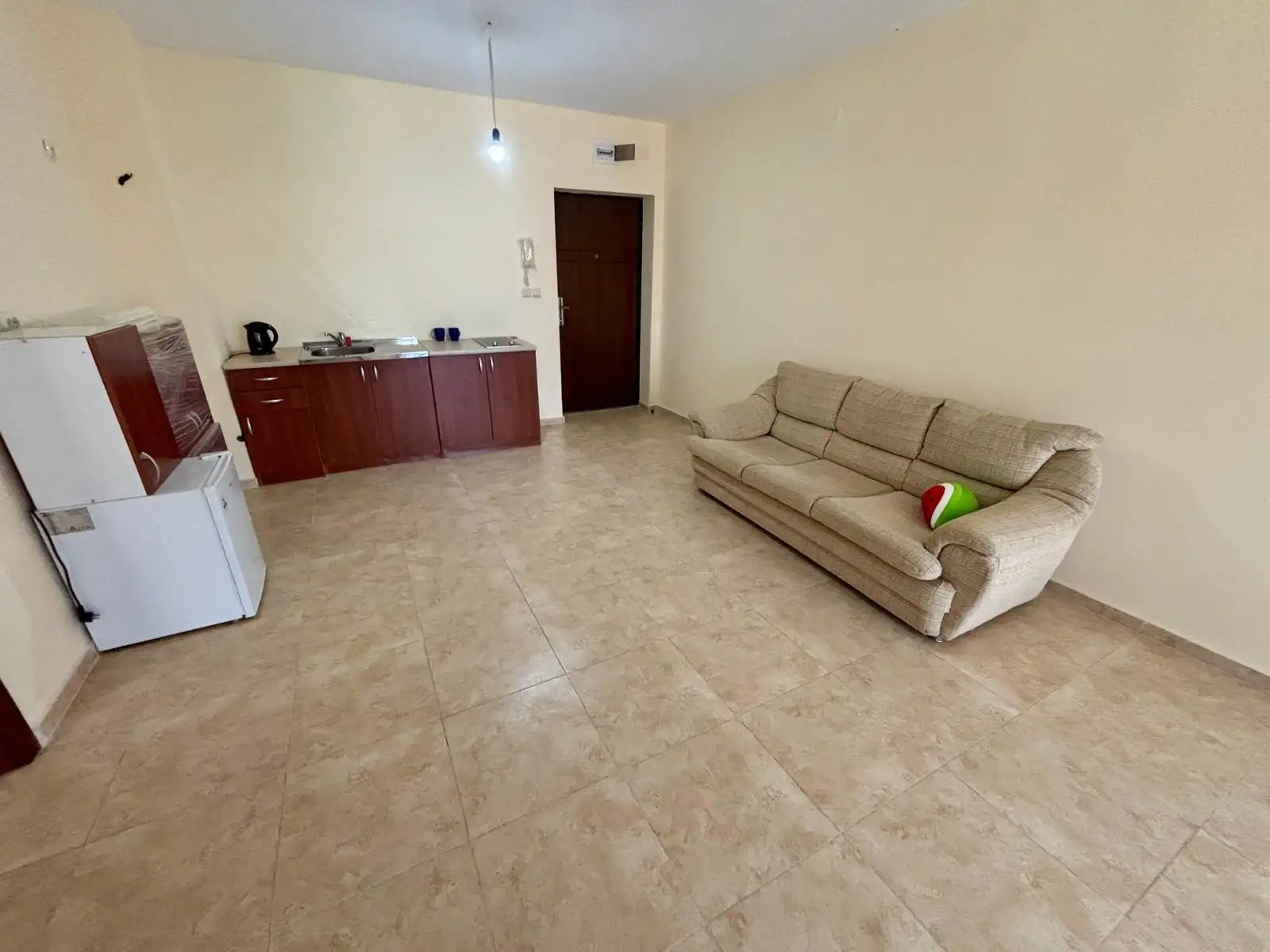 Flat 66m² in Bulgaria, Nessebar. Priced at 78000€ rent photo-5